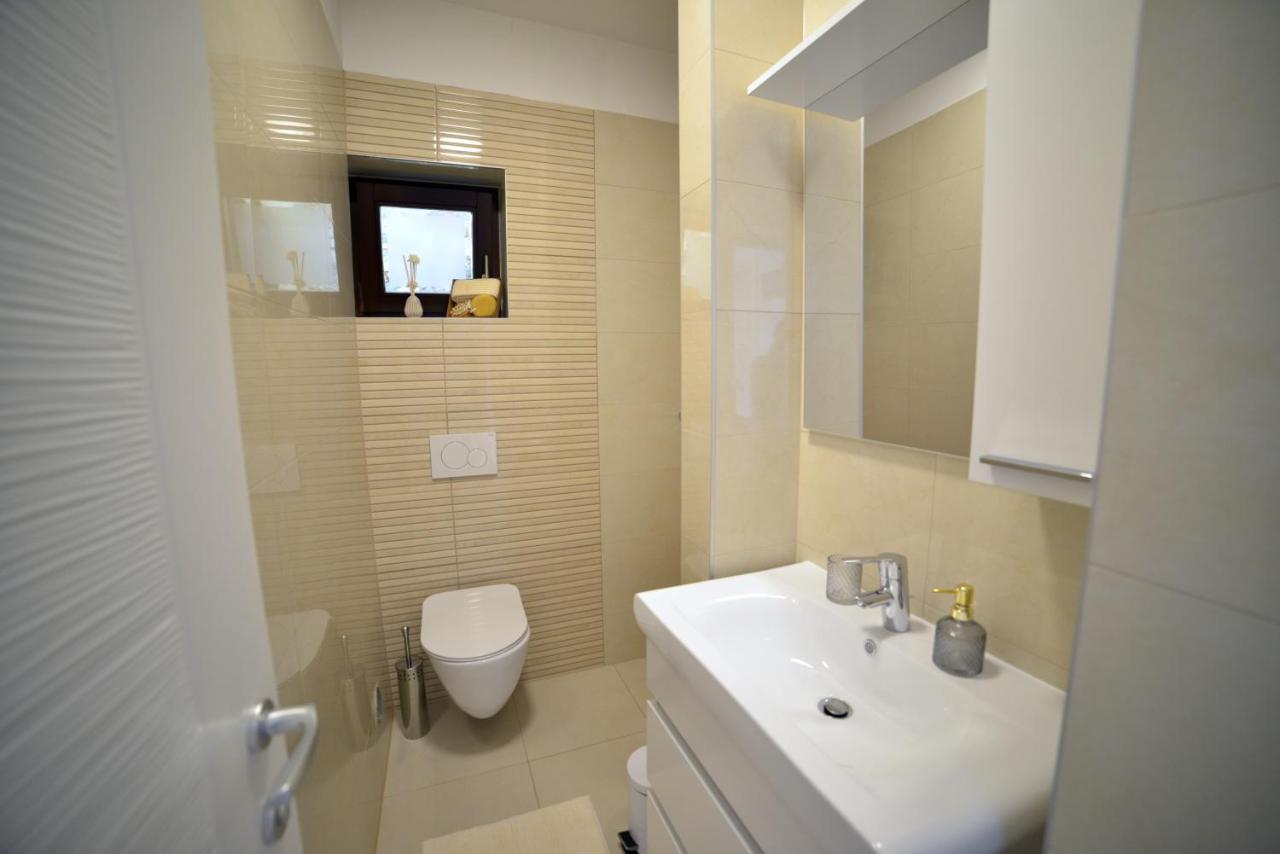 Premium Oaza Apartment Primosten Exterior photo