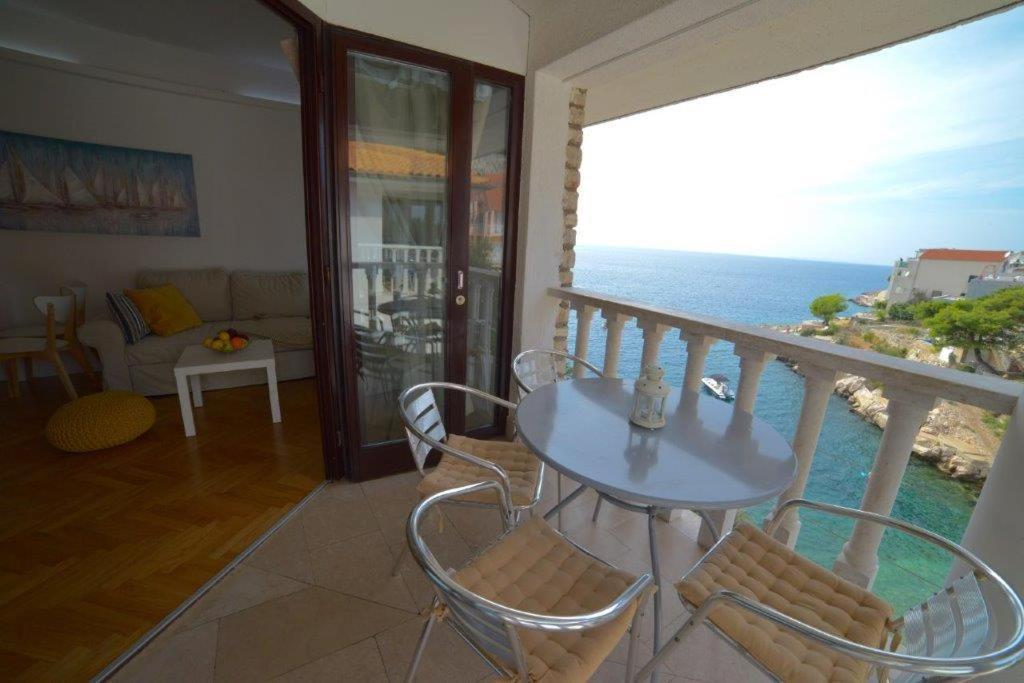 Premium Oaza Apartment Primosten Exterior photo