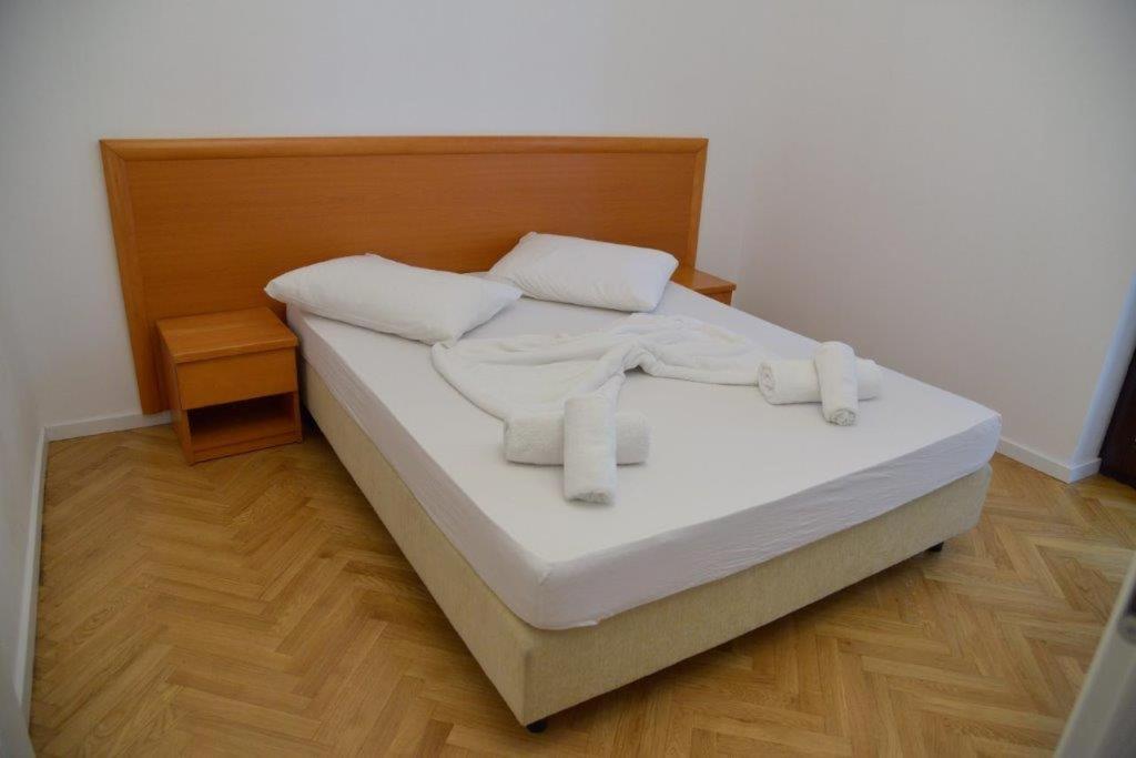 Premium Oaza Apartment Primosten Exterior photo