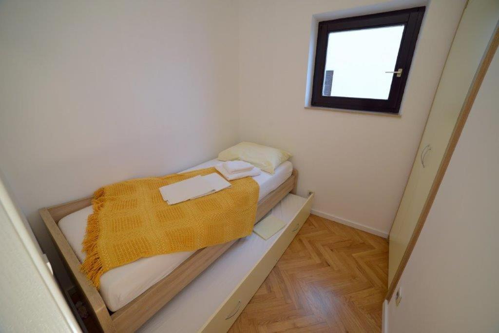Premium Oaza Apartment Primosten Exterior photo