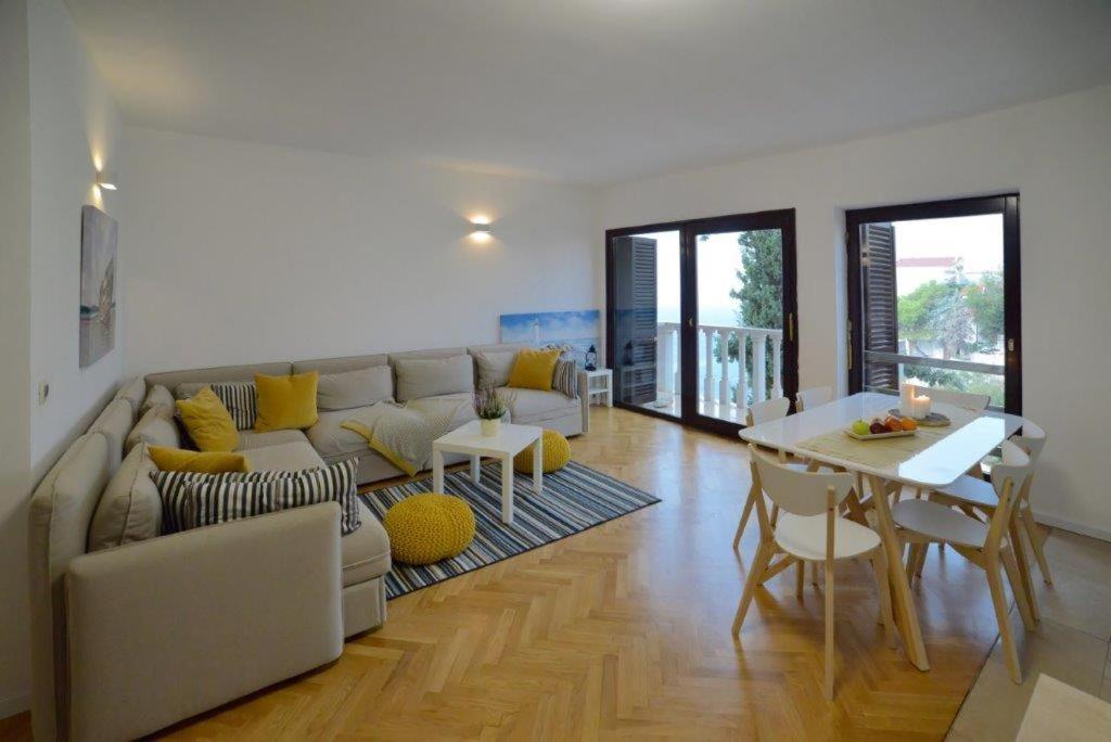 Premium Oaza Apartment Primosten Exterior photo